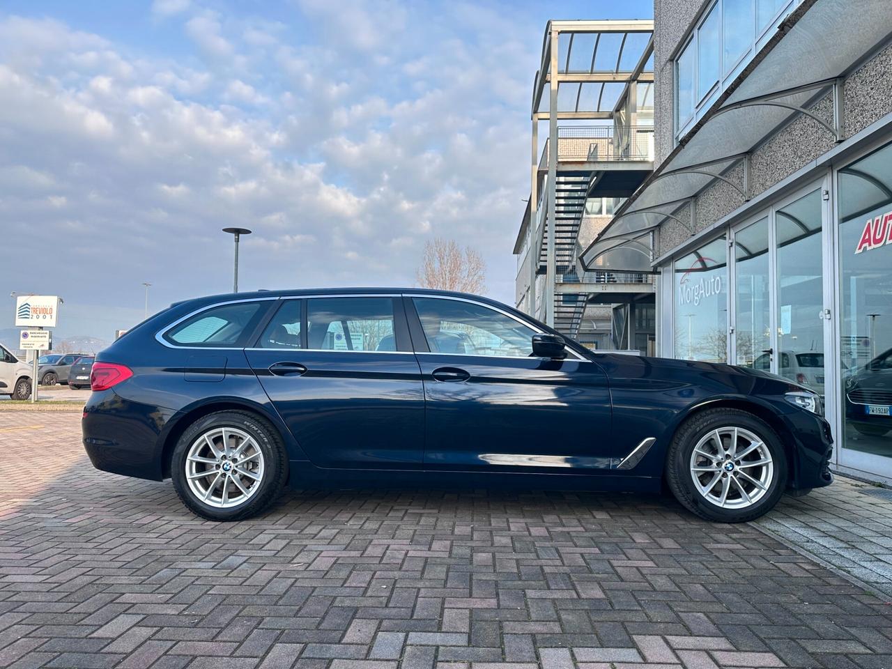 BMW 520d Touring xDrive AUTOMATICA! BMW COCKPIT!