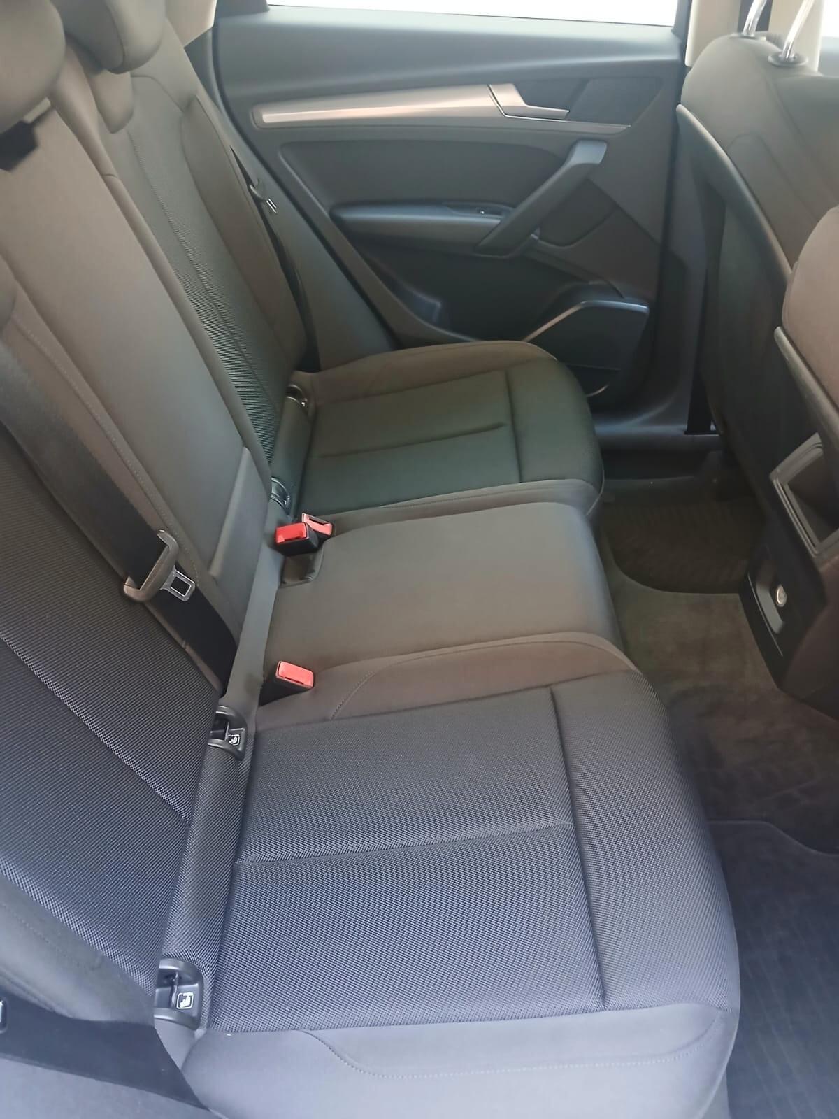 Audi Q5 2.0 TDI quattro S tronic Business Sport