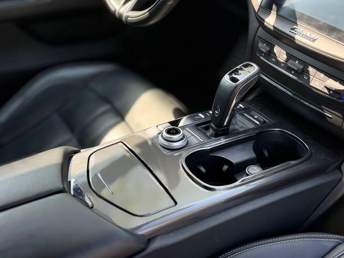 Maserati Ghibli 3.0 V6 ds Gransp.250cv auto my19