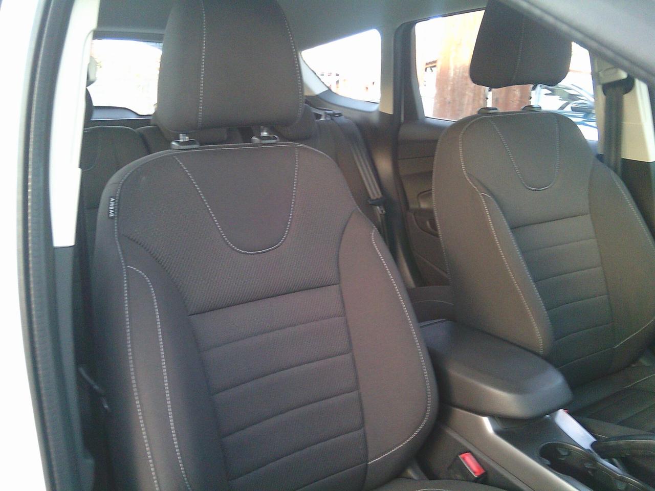 Ford Kuga 2.0 TDCI 150 CV S&S 4WD Powershift Titanium