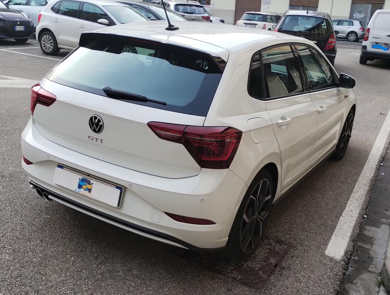 Volkswagen Polo 2.0 TSI DSG GTI