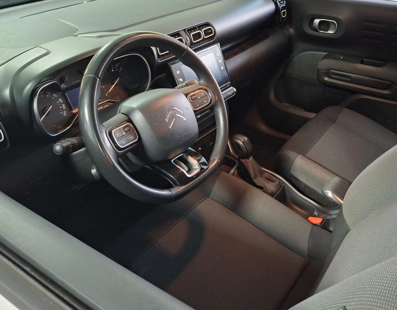 C3 Aircross 110cv Shine cambio automatico uniproprietario