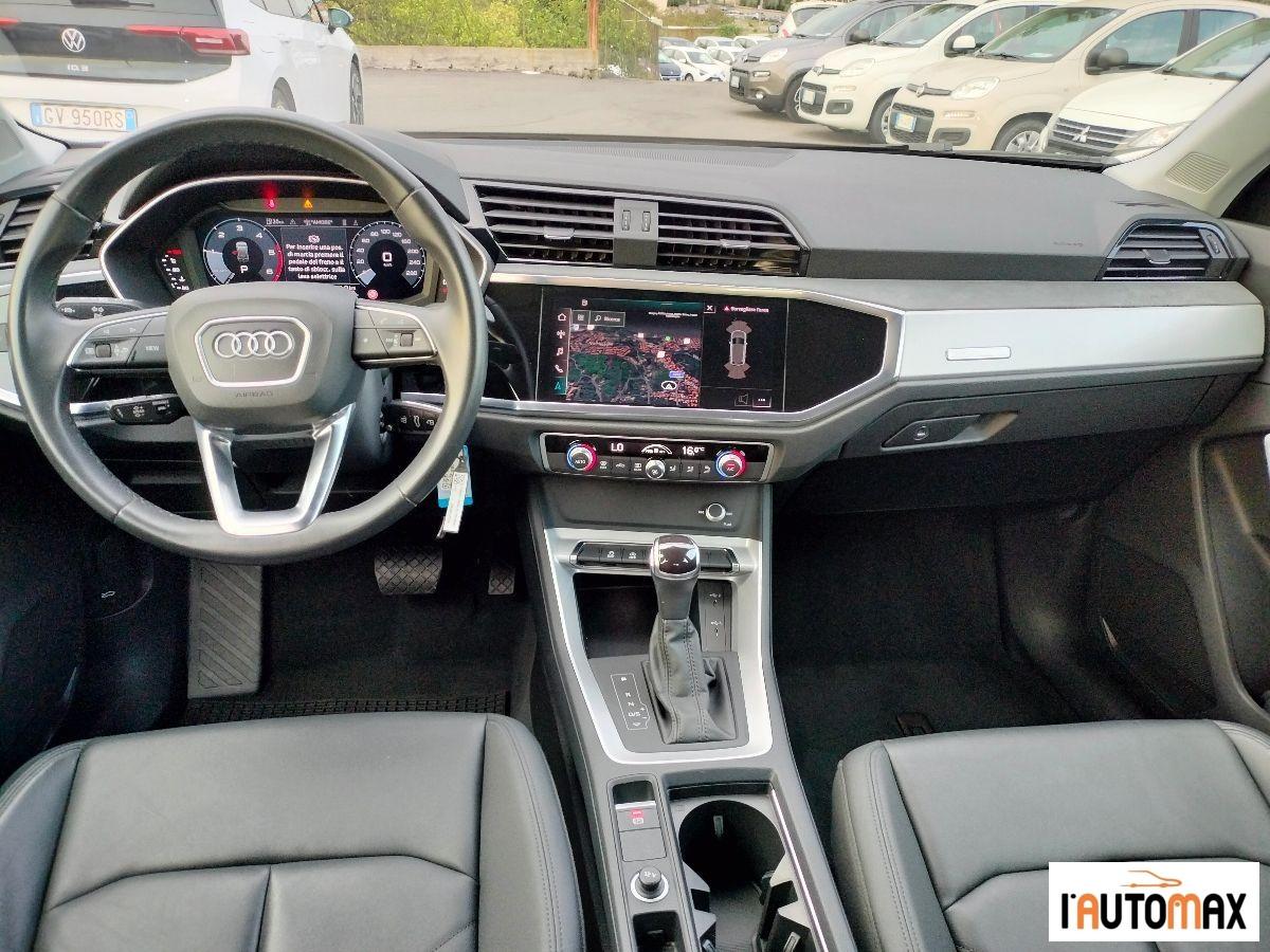 AUDI - Q3 - 35 TDI S tronic Business