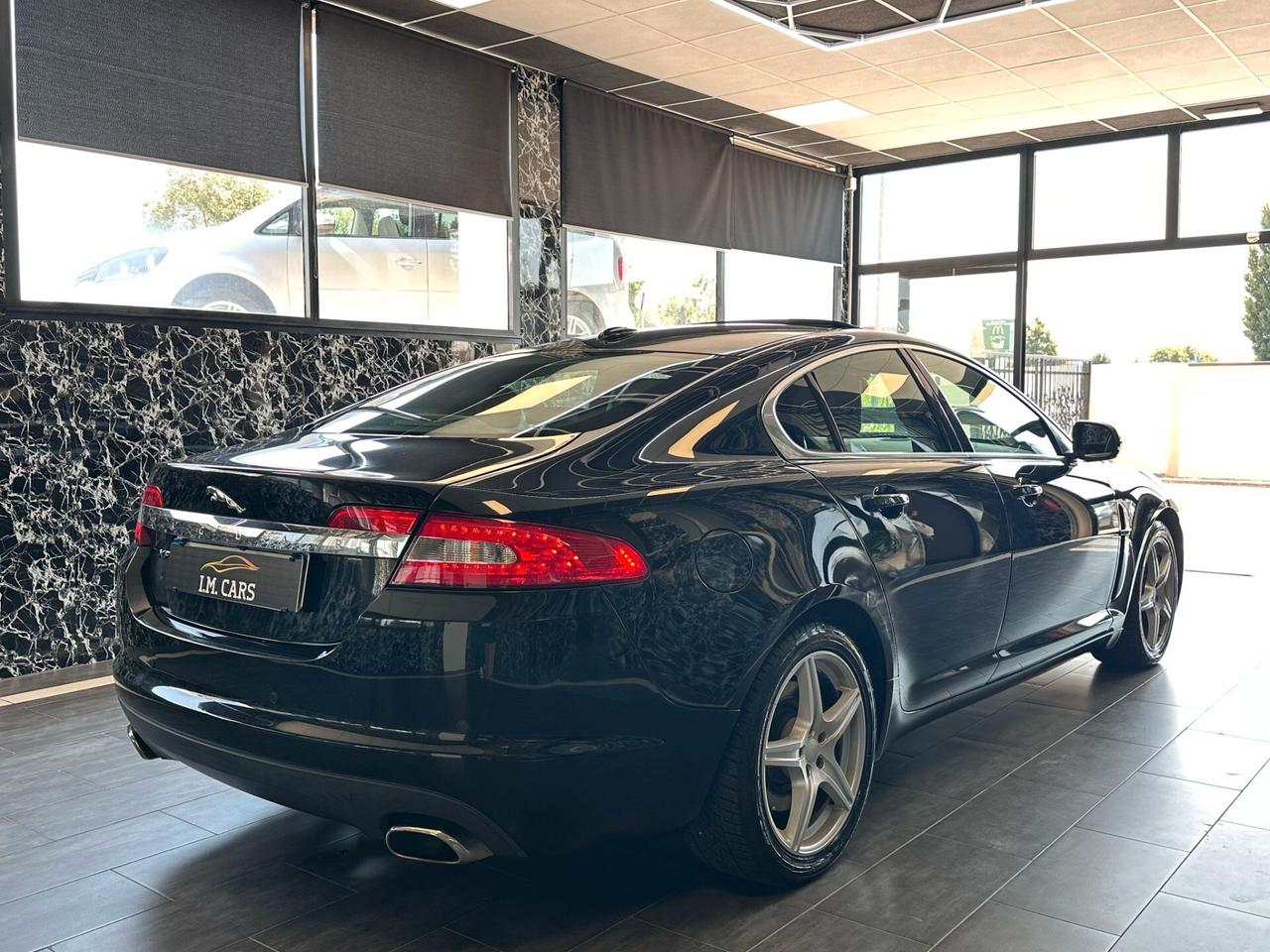 Jaguar XF 3.0 D V6 Luxury