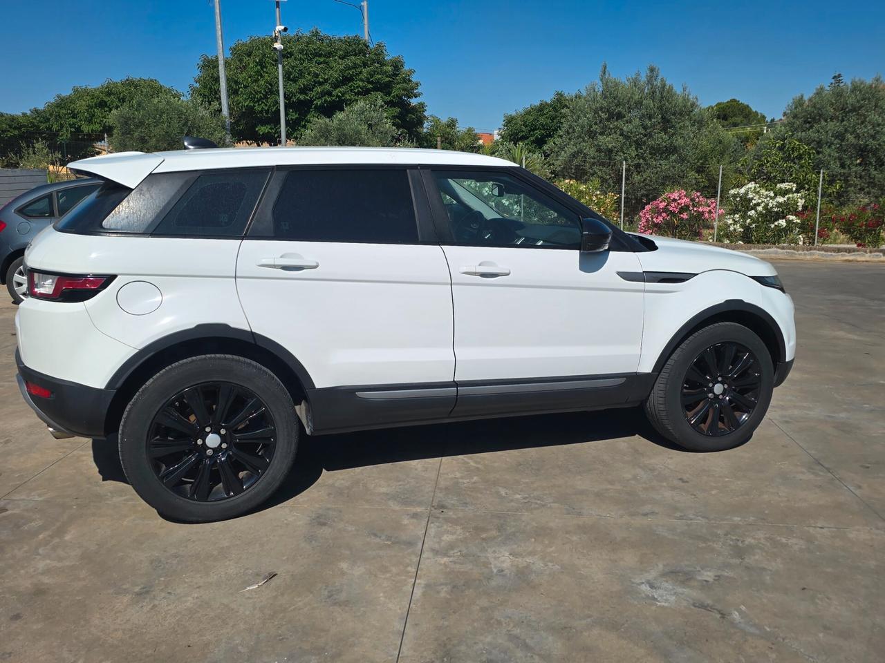 Land Rover Range Evoque 2.0 TD4 150 CV 5p. SE Dynamic