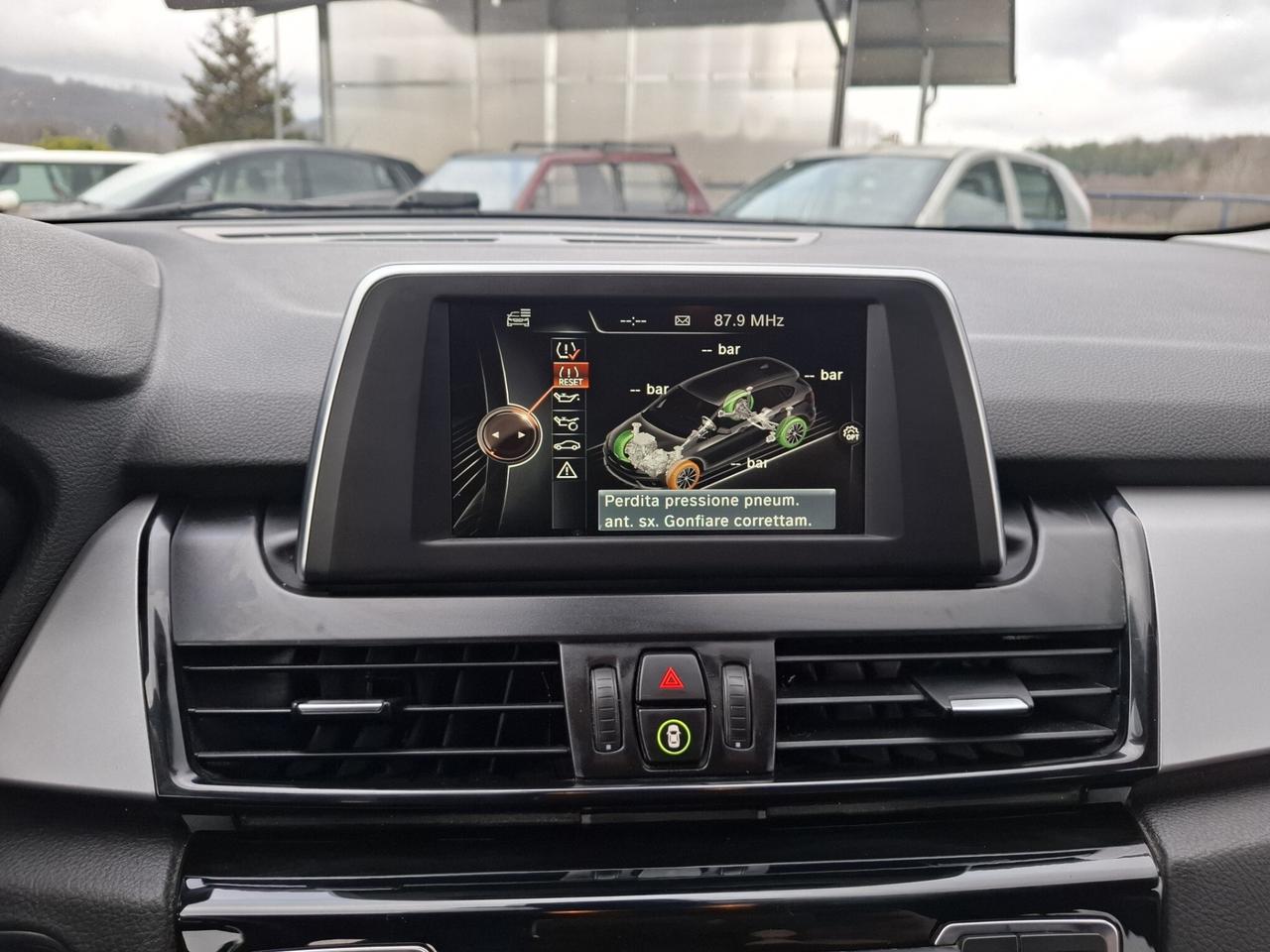 Bmw 216d Active Tourer Luxury 115 cv