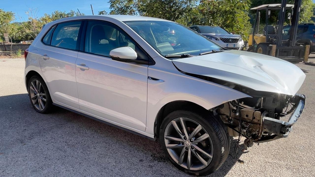 Volkswagen Polo Business 1.0 TSI 5p. Highline incidentata