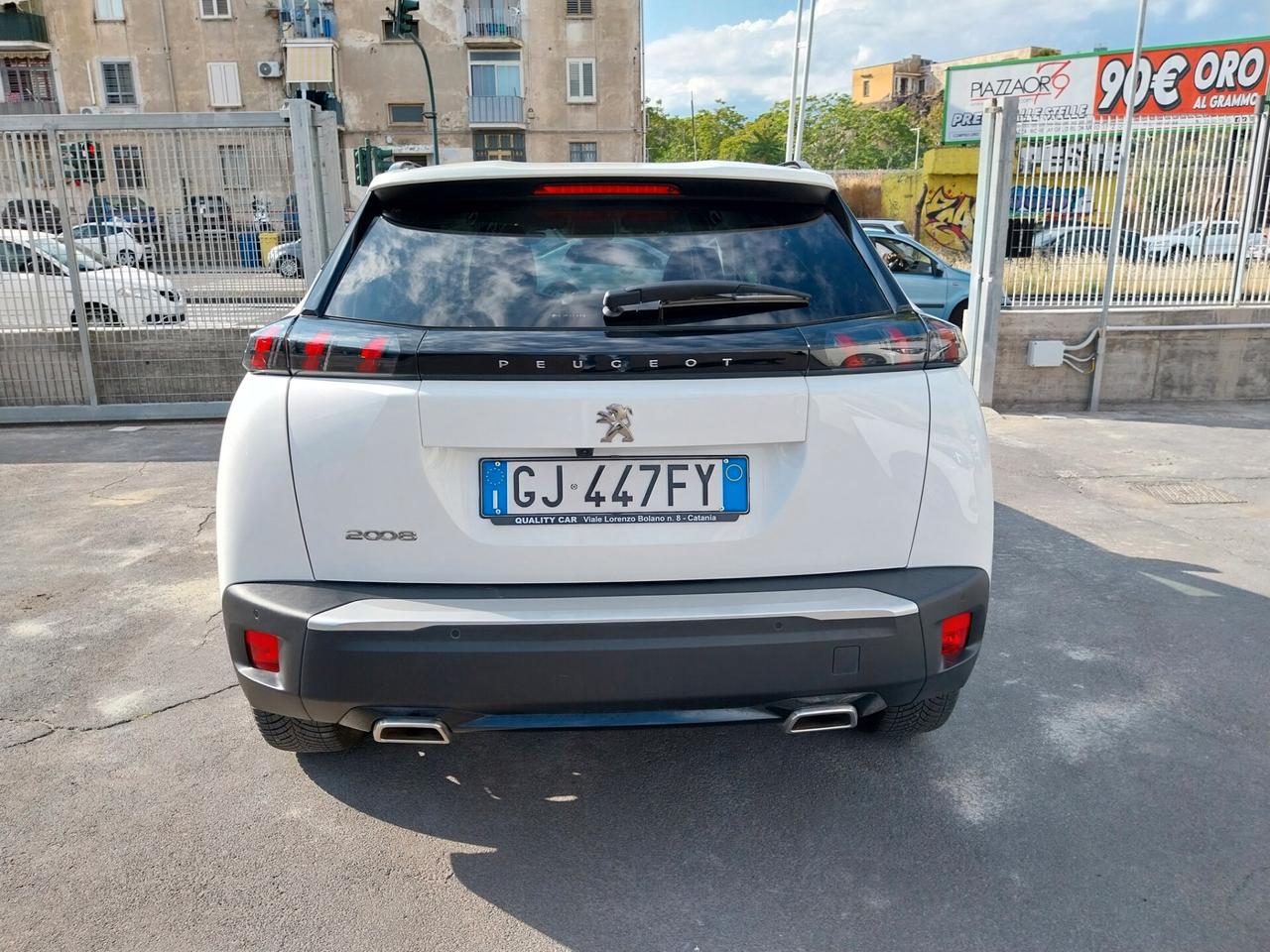 PEUGEOT 2008 1.2 BENZINA ALLURE 2022