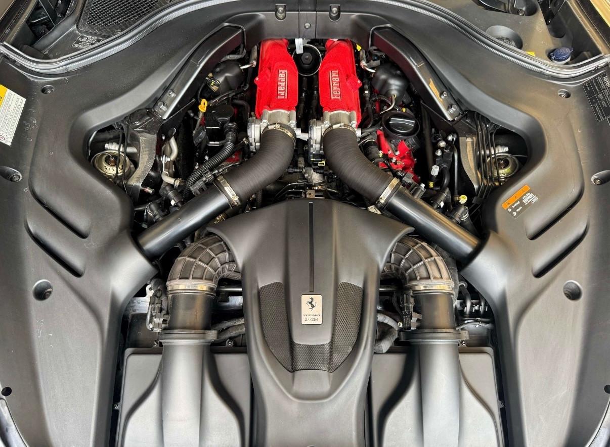 Ferrari Roma Full+Carbon