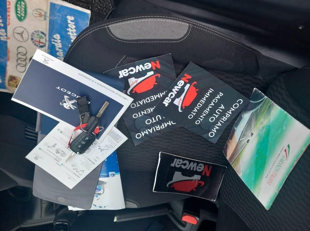 Peugeot 208 PureTech 82 5 porte Active km 96000 garanzia