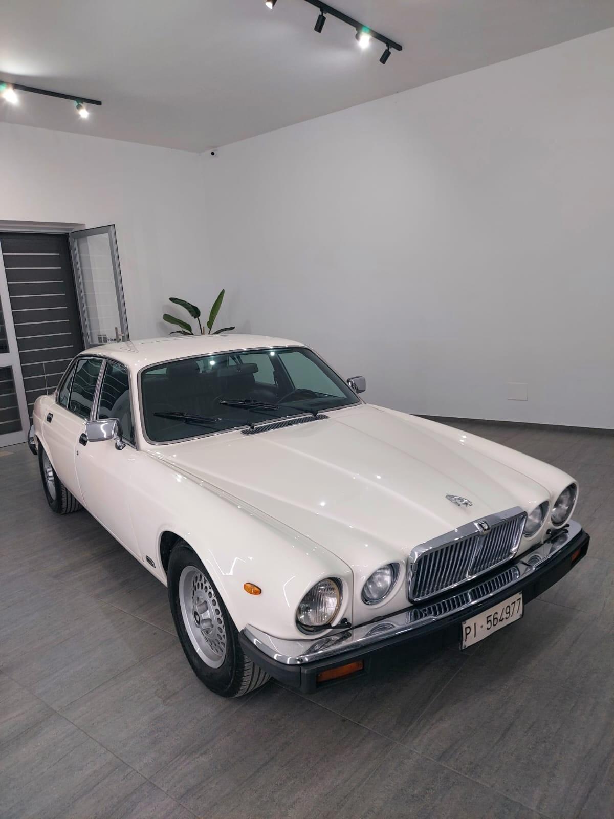 Jaguar XJ6 4.2 SOVEREIGN 1983
