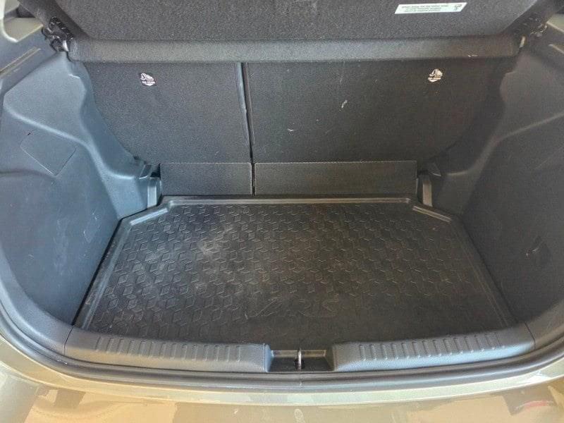 Toyota Yaris 4ª serie 1.5 Hybrid 5 porte Trend