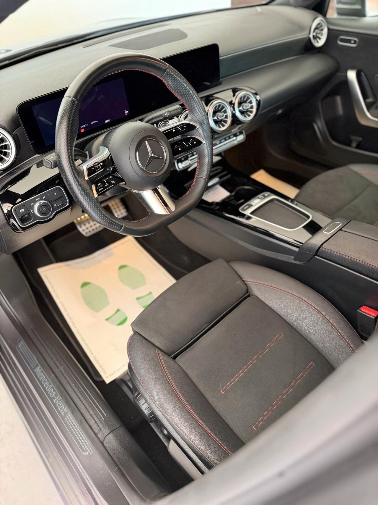 Mercedes-benz A180 AMG Line Premium