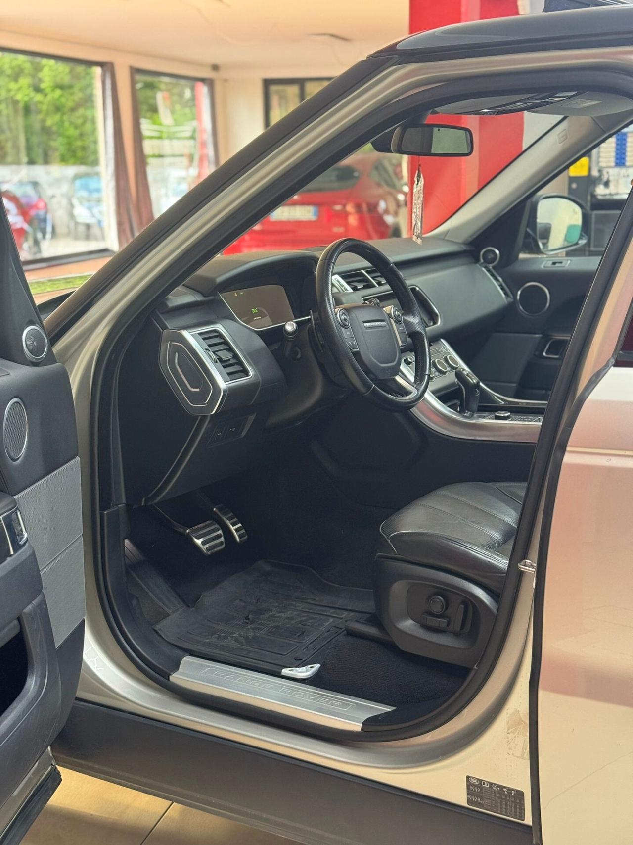 Land Rover Range Sport 3.0 TDV6 HSE Dynamic