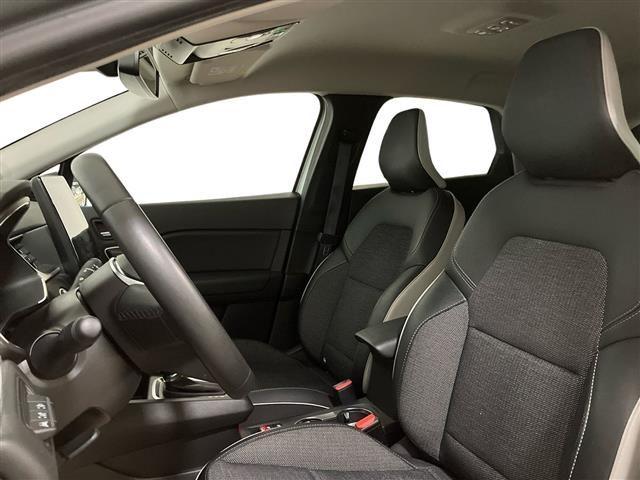 RENAULT Captur 1.6 E TECH Hybrid Techno Fast Track Auto