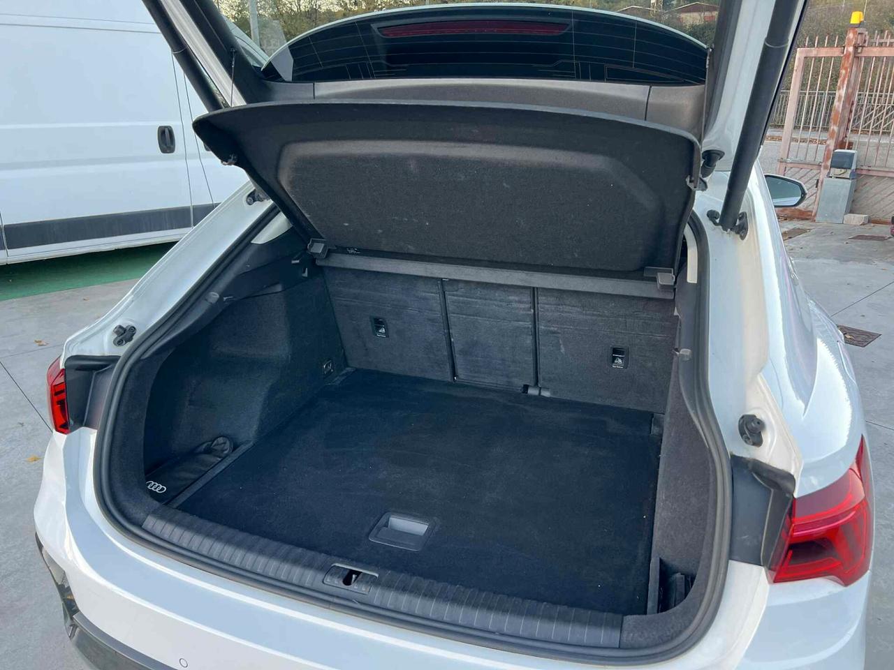 Audi Q3 SPB 2.0 TDI 150CV -PALETTE-LUCI SOFFUSE-