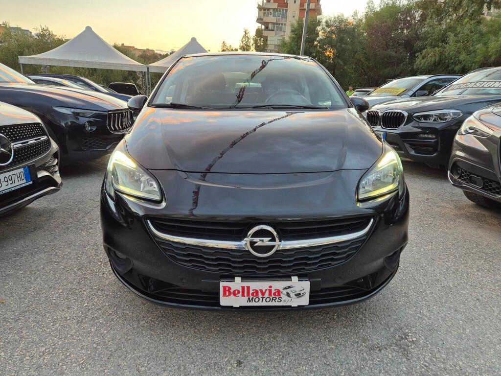 Opel Corsa 1.4 90CV GPL Tech 5 porte Black Edition