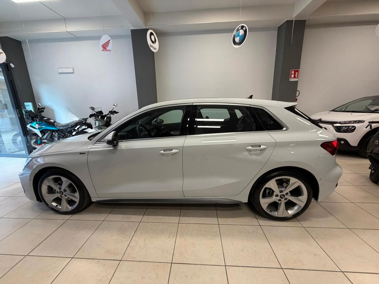 Audi A3 Sedan 35 TDI S tronic line edition