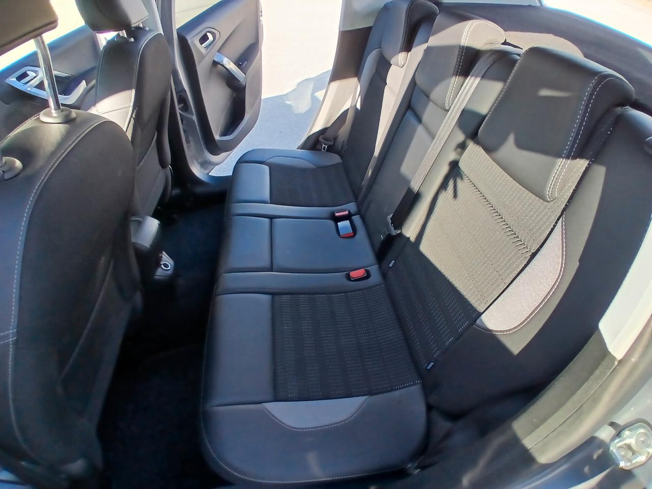 Peugeot 2008 1.6 BLUEHDi 100 ALLURE 2016