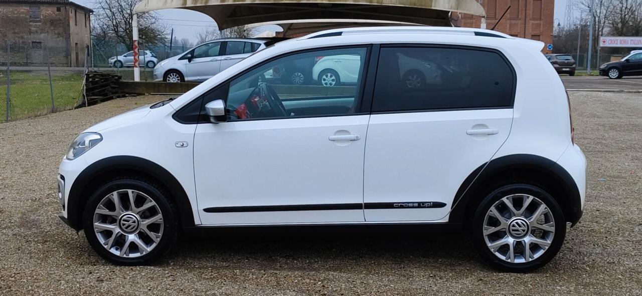 Volkswagen up! 1.0 75 CV 5p. cross