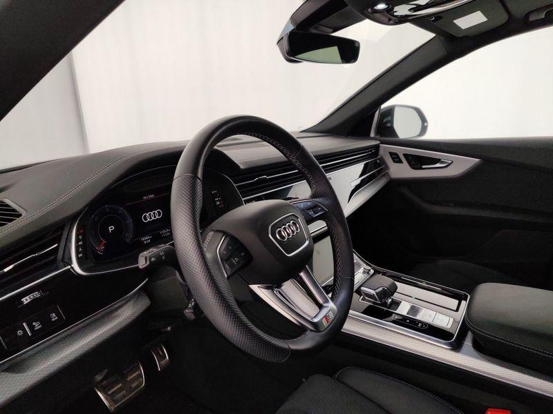 Audi Q8 50 TDI 210kW quattro tip. S Line Edition