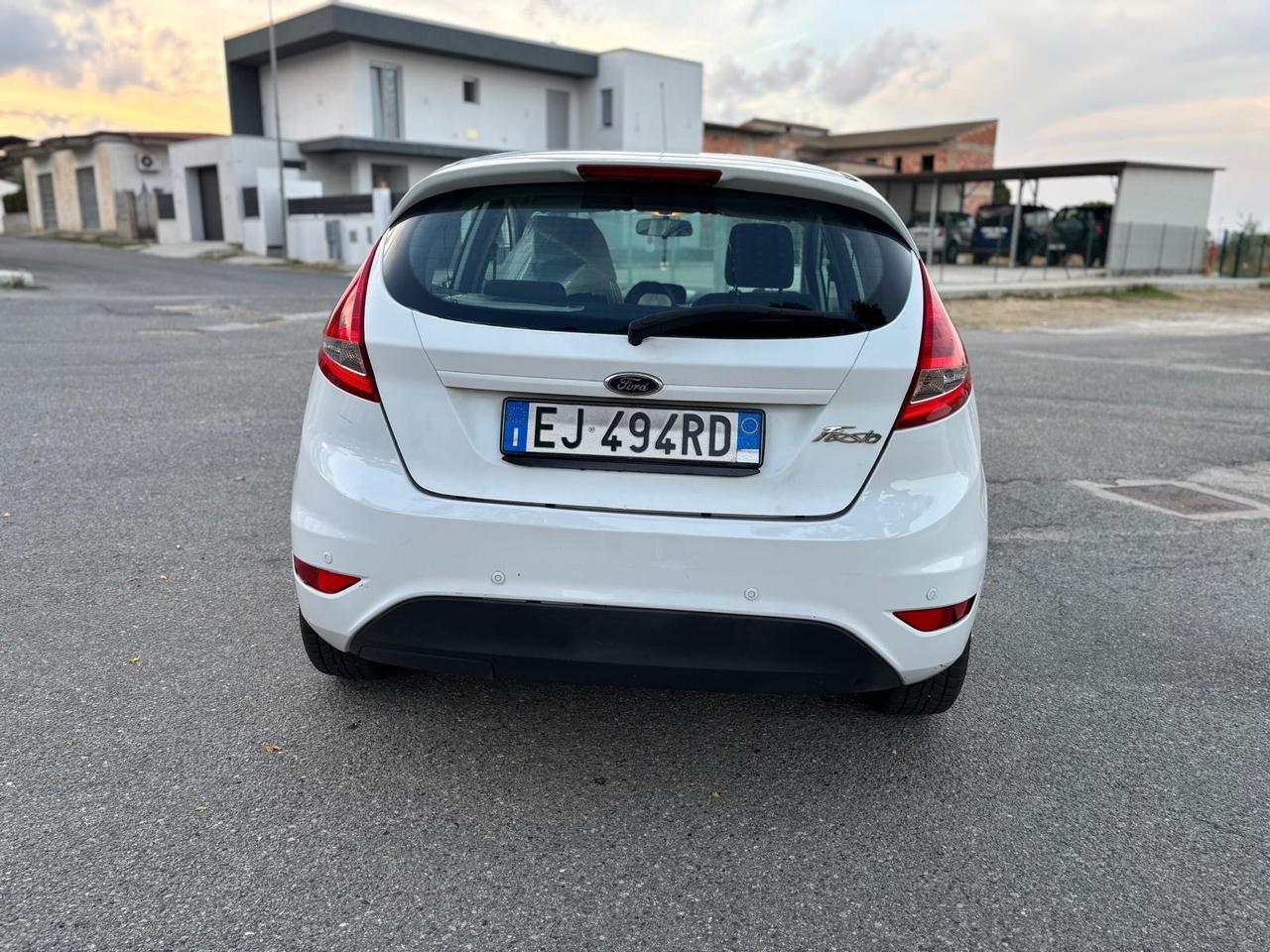 Ford Fiesta 1.4 TDCi 5p. Titanium