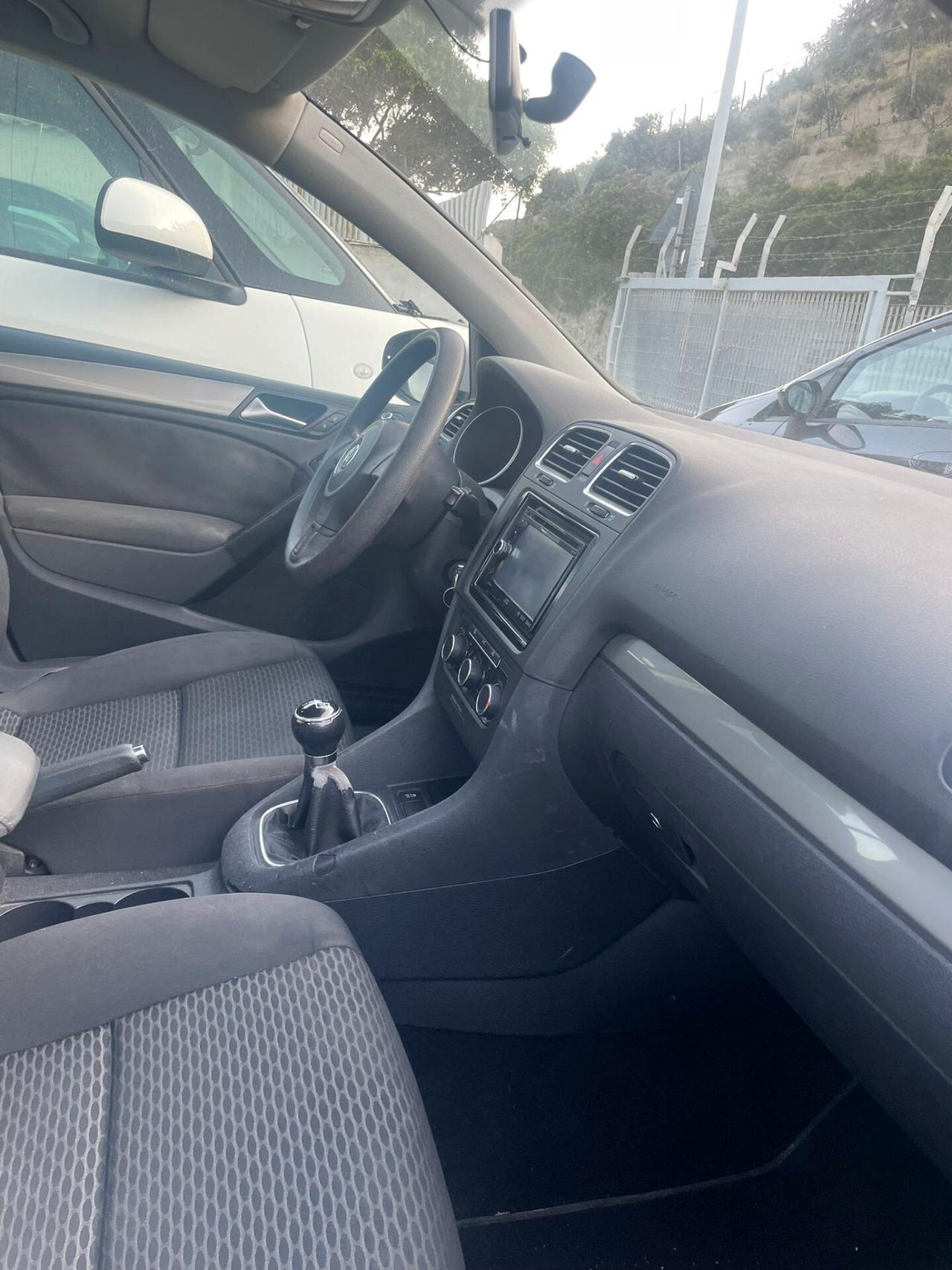 Volkswagen Golf 6 1.6 TDI DPF 5p. Highline NEOPATENTATI