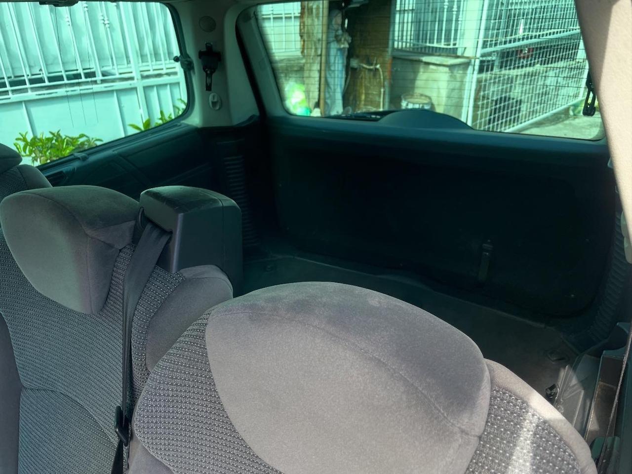 Peugeot 807 2.0 16V SR gpl