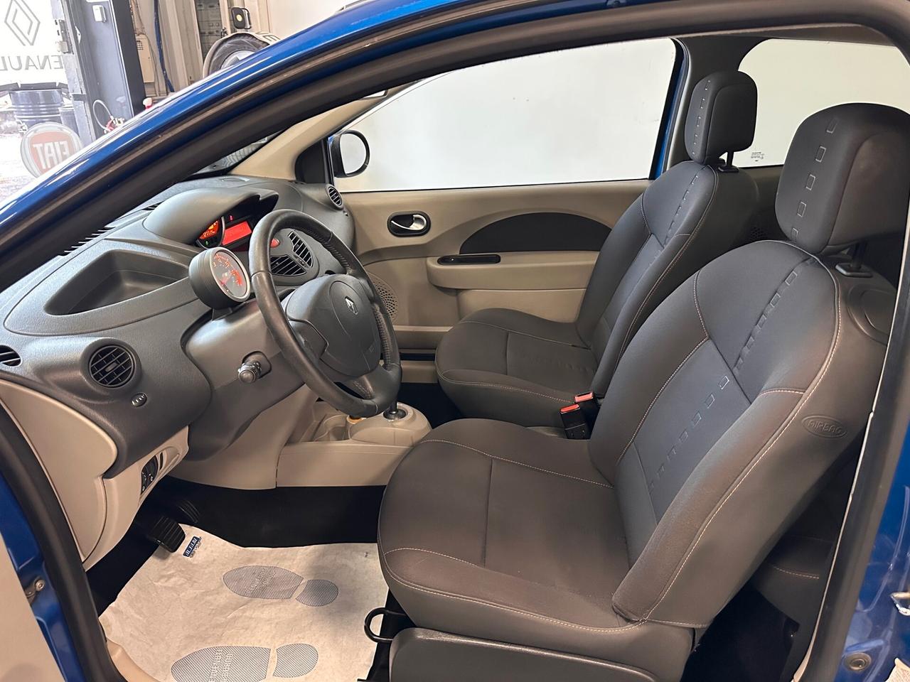 RENAULT TWINGO 1.2 BENZINA AUTOMATICA