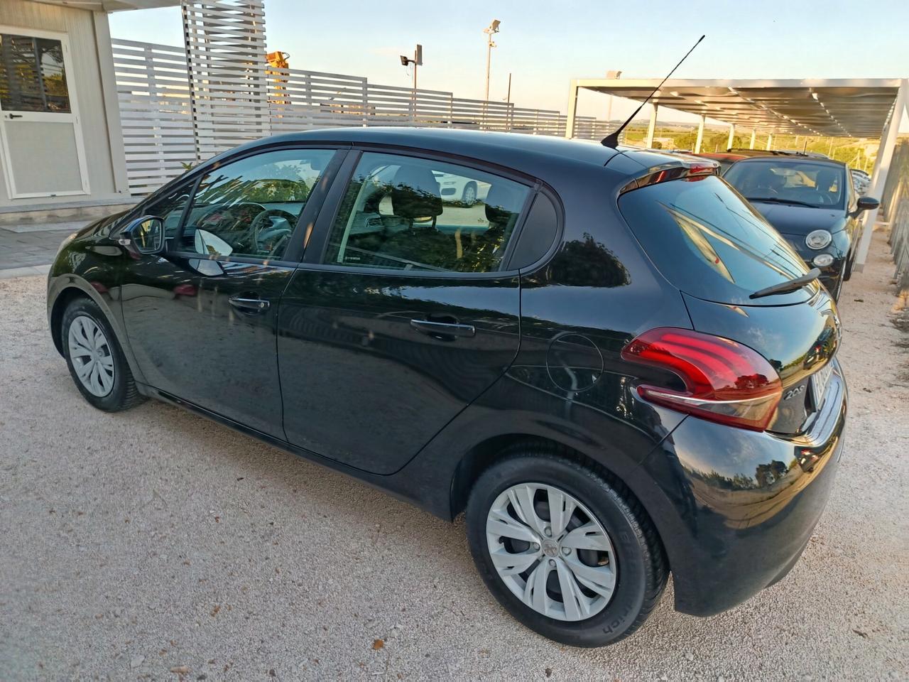 Peugeot 208 PureTech 68 5 porte Active