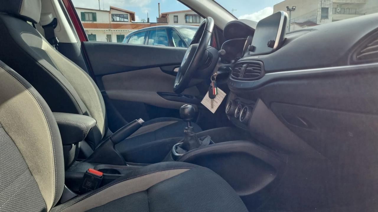 Fiat Tipo 1.6 Mjt S&S 5 porte S-Design