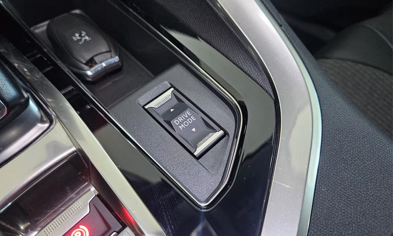 Peugeot 3008 BlueHDi 130 S&S EAT8 Allure Pack