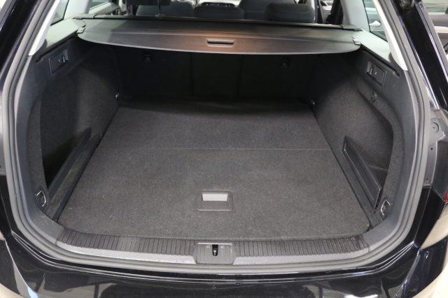 VOLKSWAGEN Passat Variant 2.0 TDI SCR EVO DSG Business "" BELL1SS1MA ""