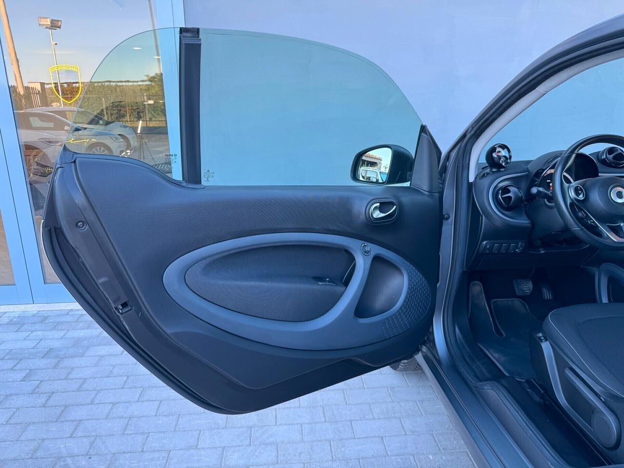Smart ForTwo 70 1.0 twinamic Passion - OTTIME CONDIZIONI - 2019 - RADAR - AUTOMATICA - TETTO
