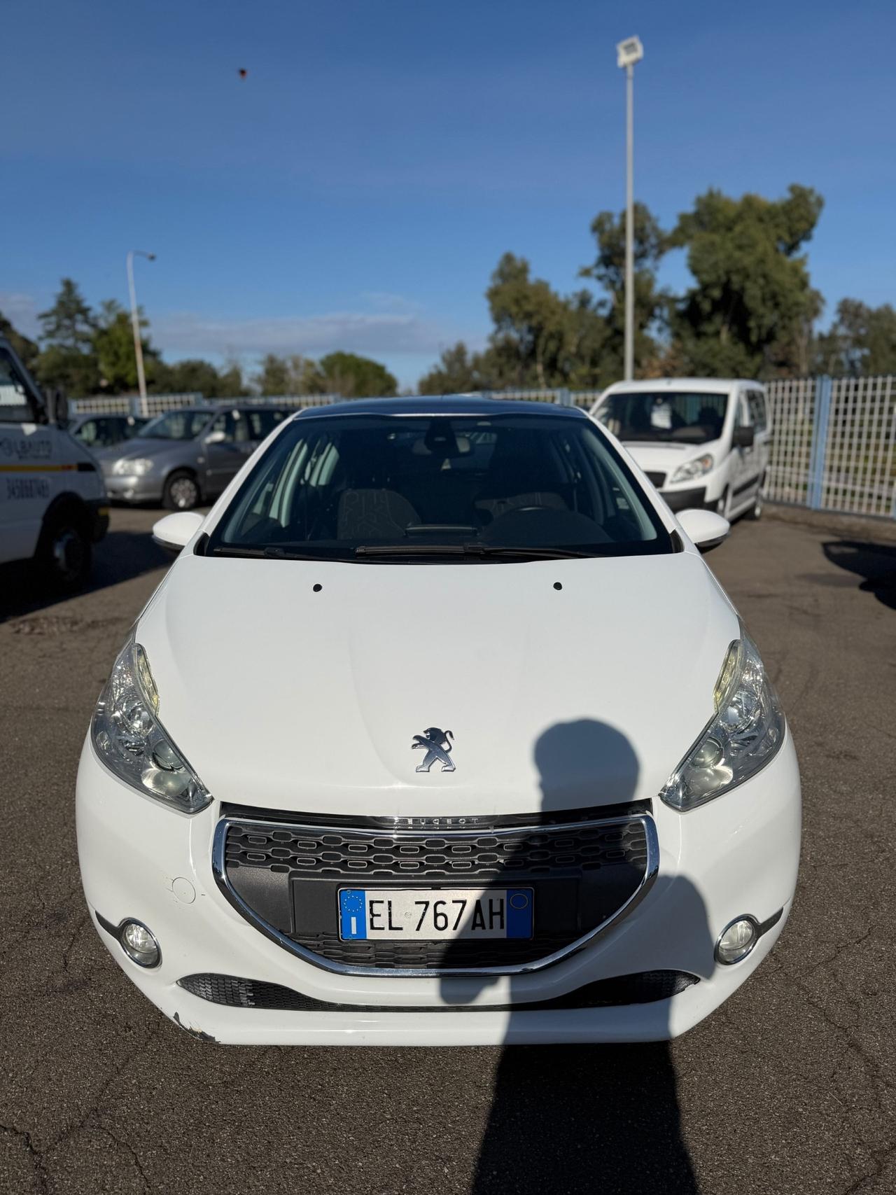 Peugeot 208 1.6 e-HDi 92 CV S 5 porte Allure tetto panoramico