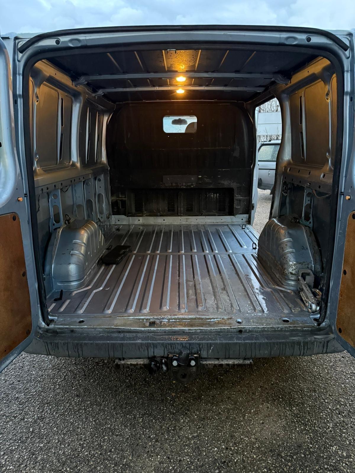 Ford Transit GANCIO TRAINO -3 POSTI