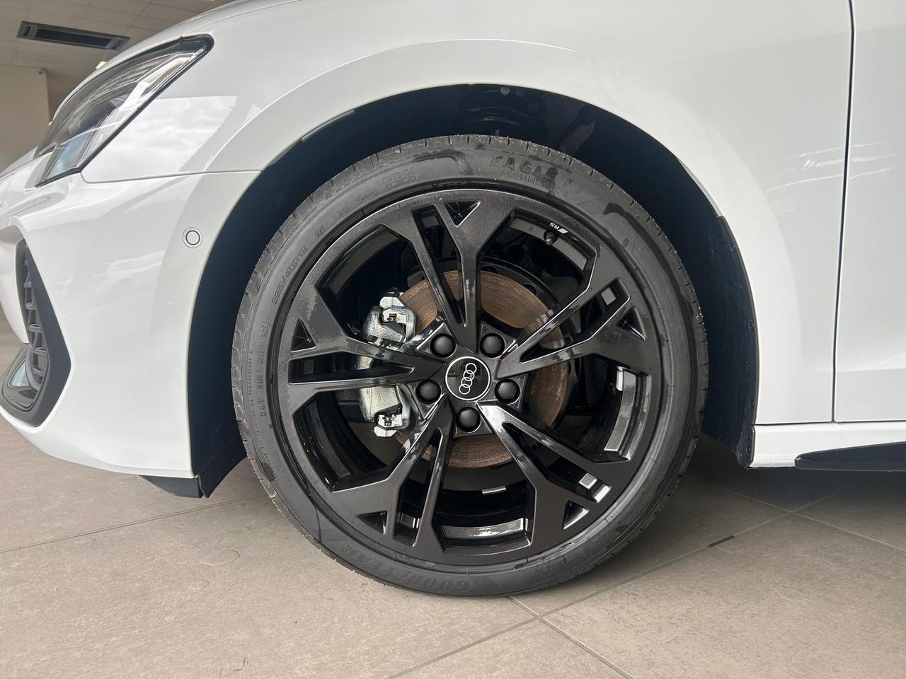 Audi A3 35 TFSI 110 kW S-tronic S-line edition