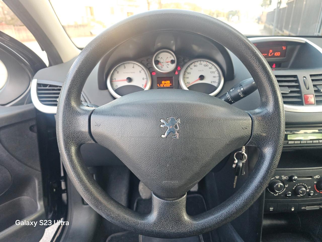 Peugeot 207 1.4 BENZ/GPL OK PER NEOPATENTATI ANO 07/2011