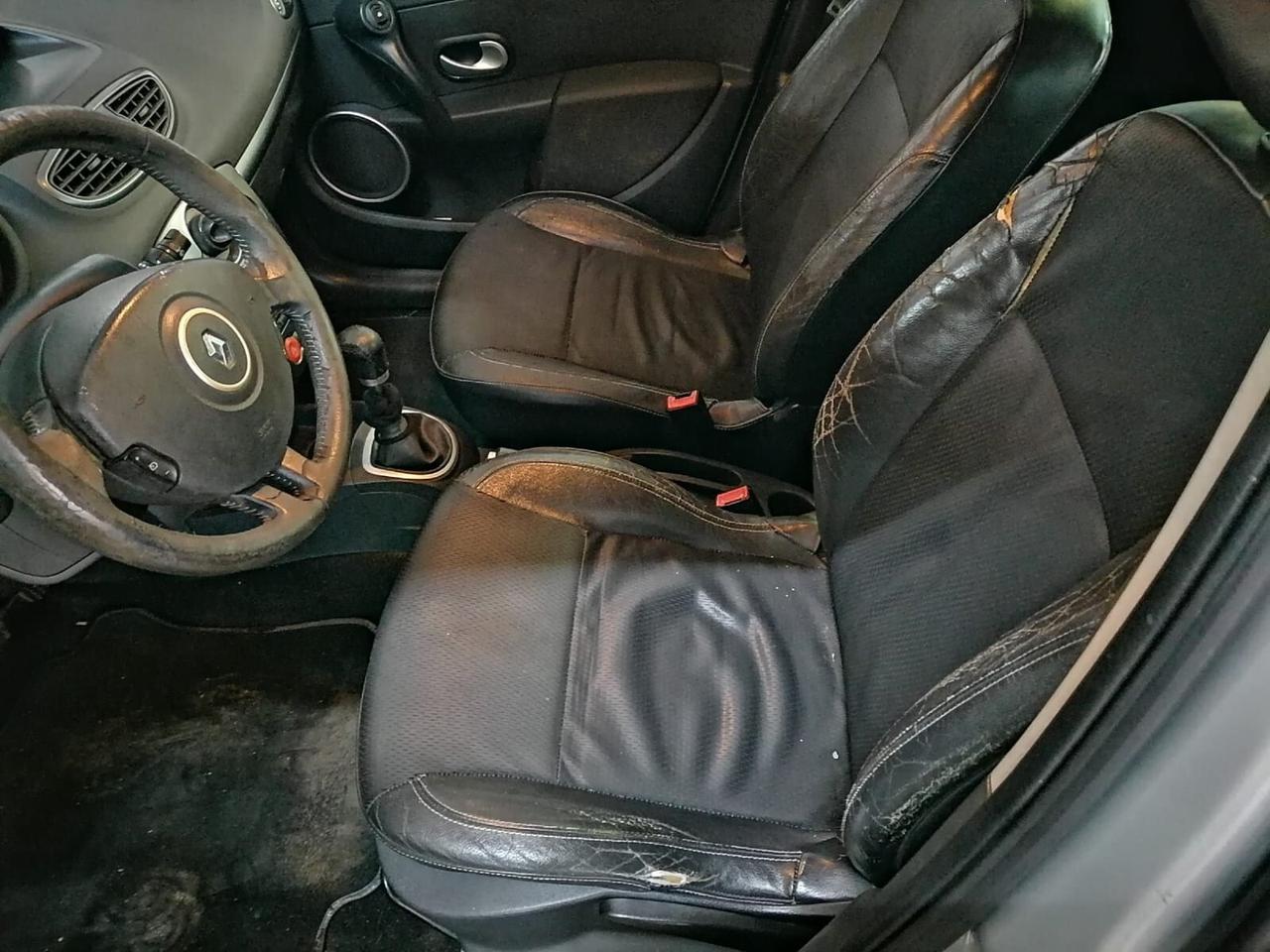 Renault Clio 1.2 16v 75cv 5p Dyn OK NEOP.