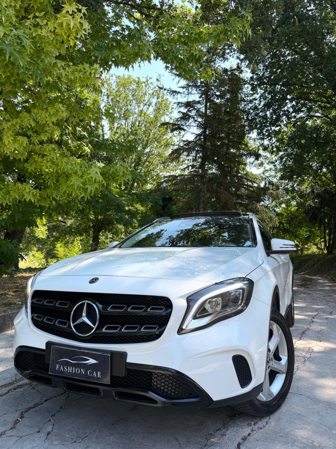 Mercedes-benz GLA 200d Sport FULL TETTO NAVY