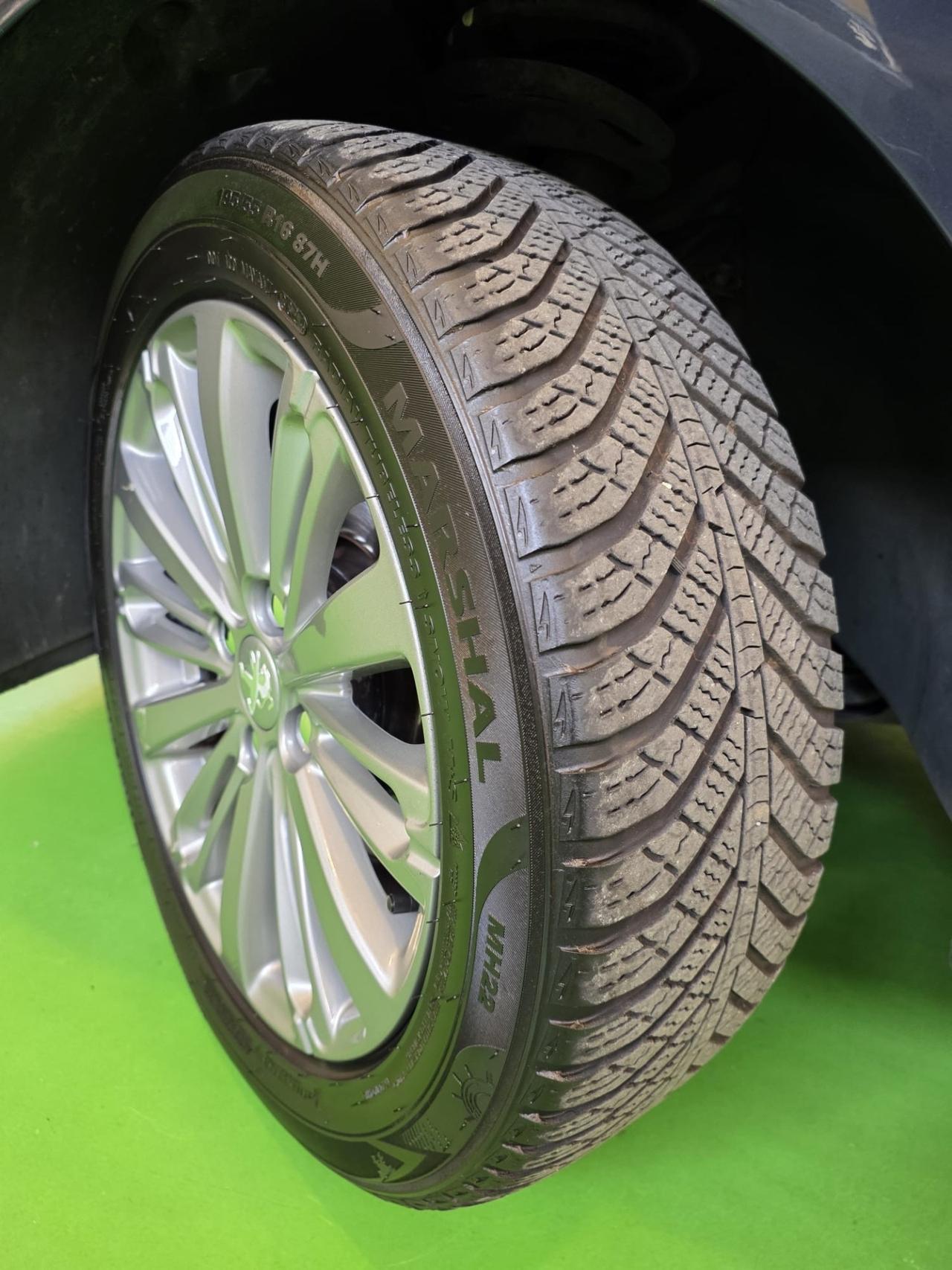 Peugeot 208 PureTech 68 5 p. Neopatentati