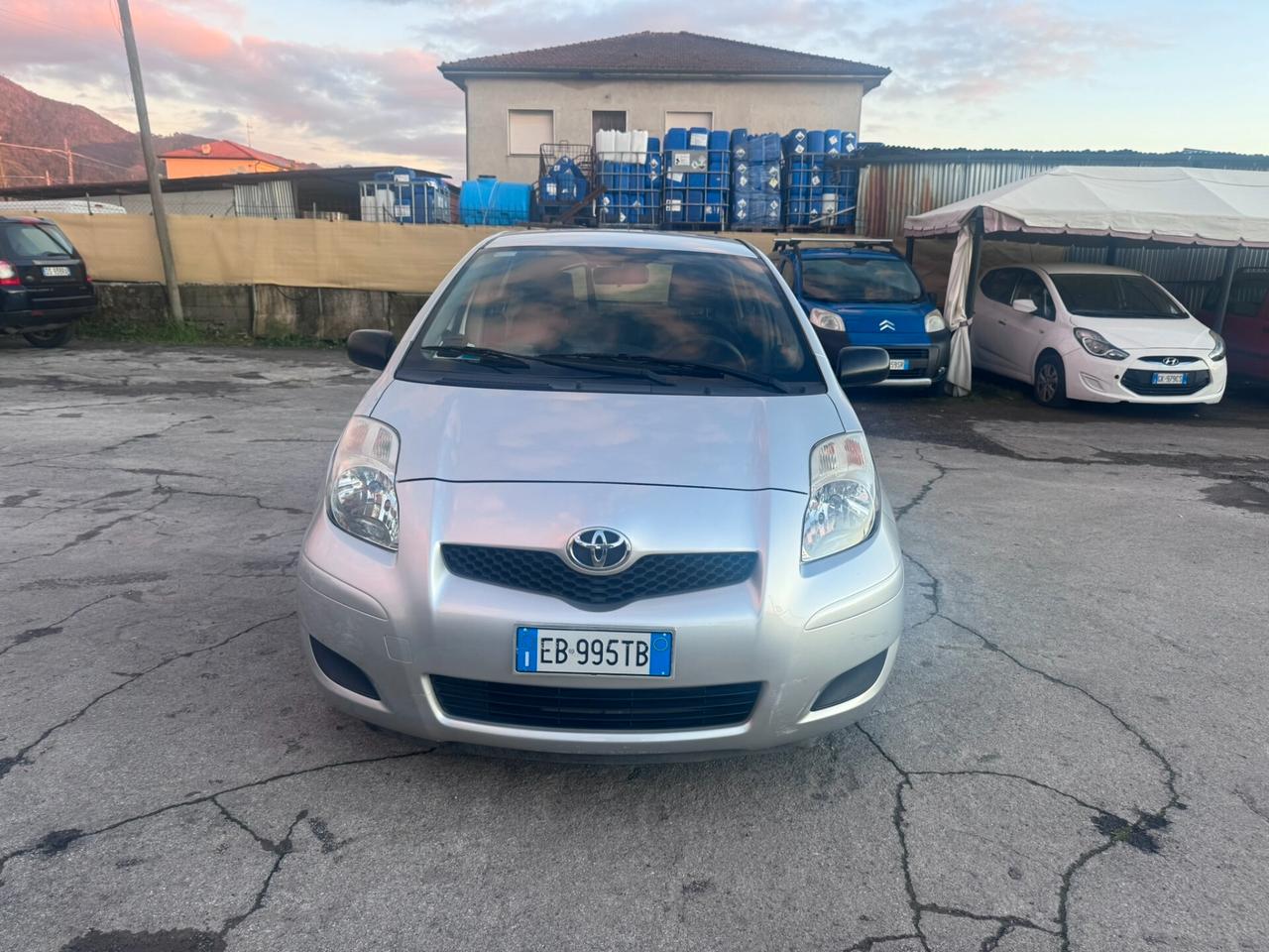 Toyota Yaris 1.0 5 porte Now