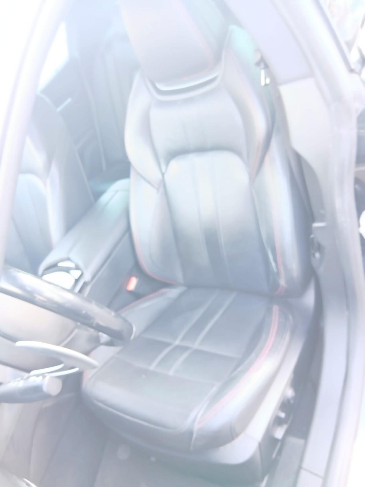 Maserati Ghibli 3.0 D Ribelle