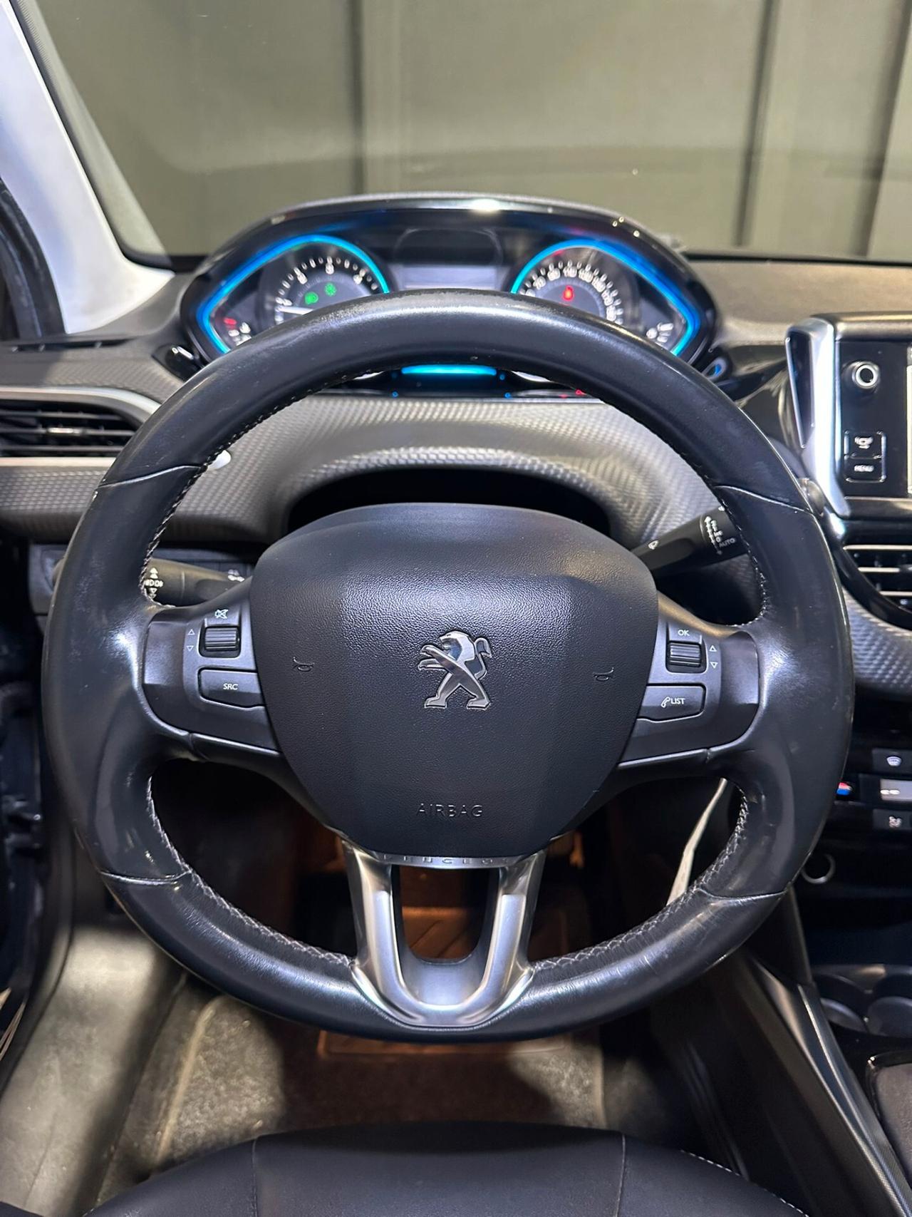 Peugeot 2008 1.6 e-HDi 115 CV Stop&Start Allure