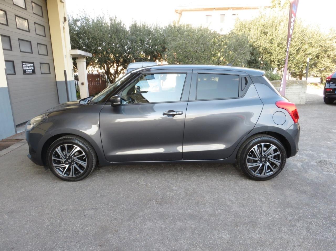 Suzuki Swift 1.2 HYBRID Top. full led/full adas/keyless