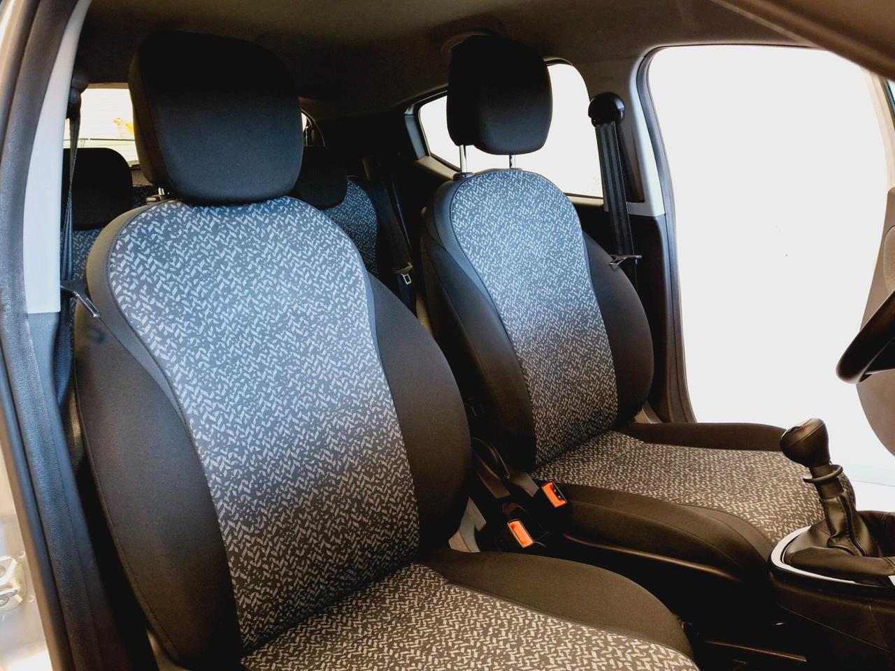Lancia Ypsilon 1.0 FireFly 5 porte S&S Hybrid Gold