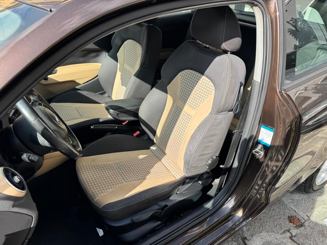 AUDI A1 1.2 TFSI ATTRACTION NEOPATENTATI