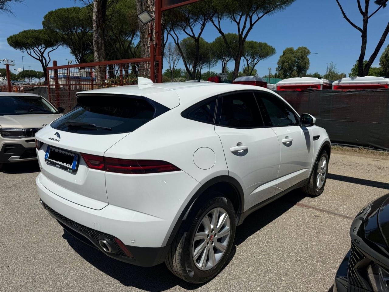 Jaguar E-Pace 2.0D 150 CV AWD aut. R-Dynamic SE