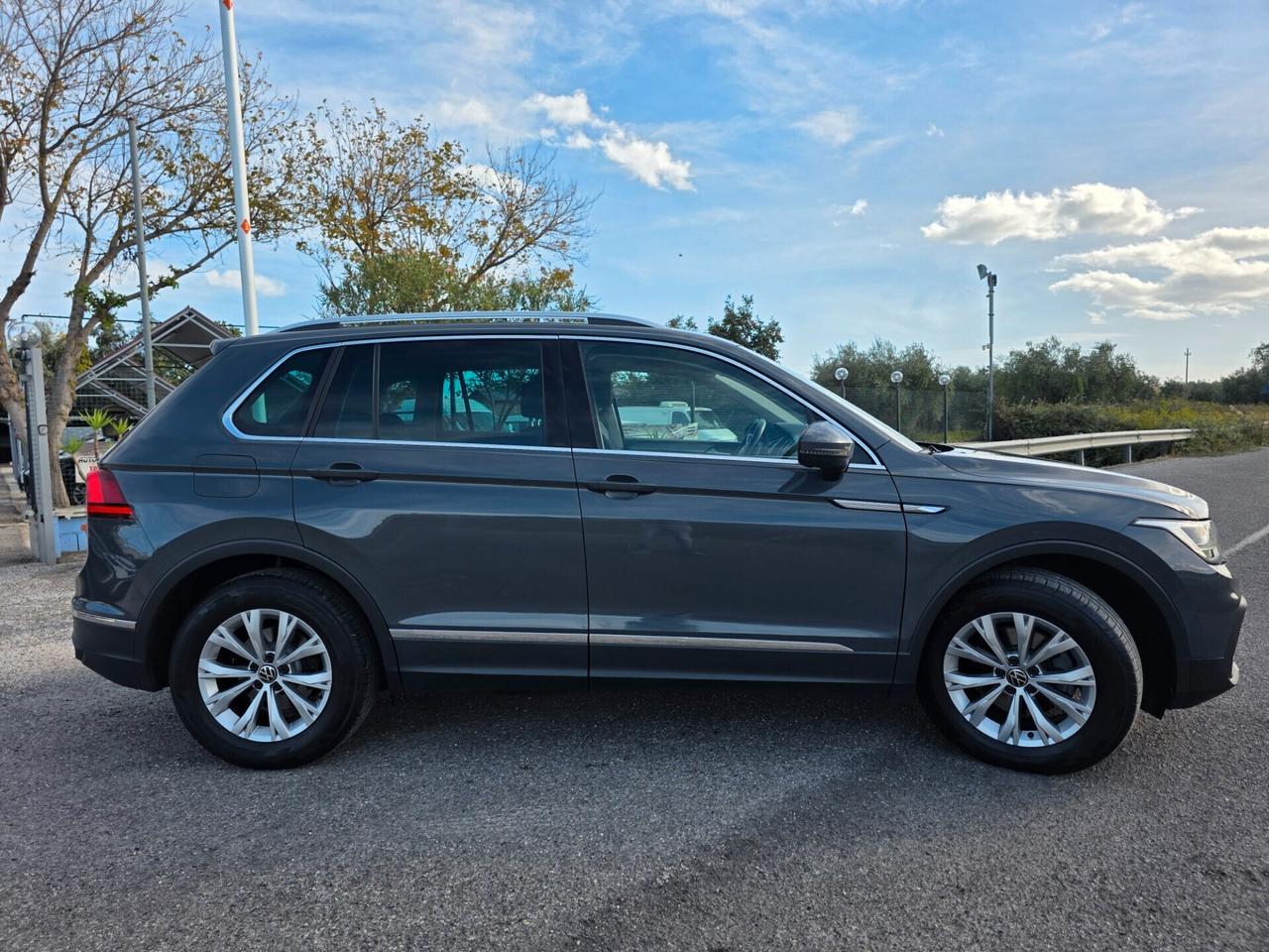 Volkswagen Tiguan 2.0 TDI 150 CV SCR DSG Life