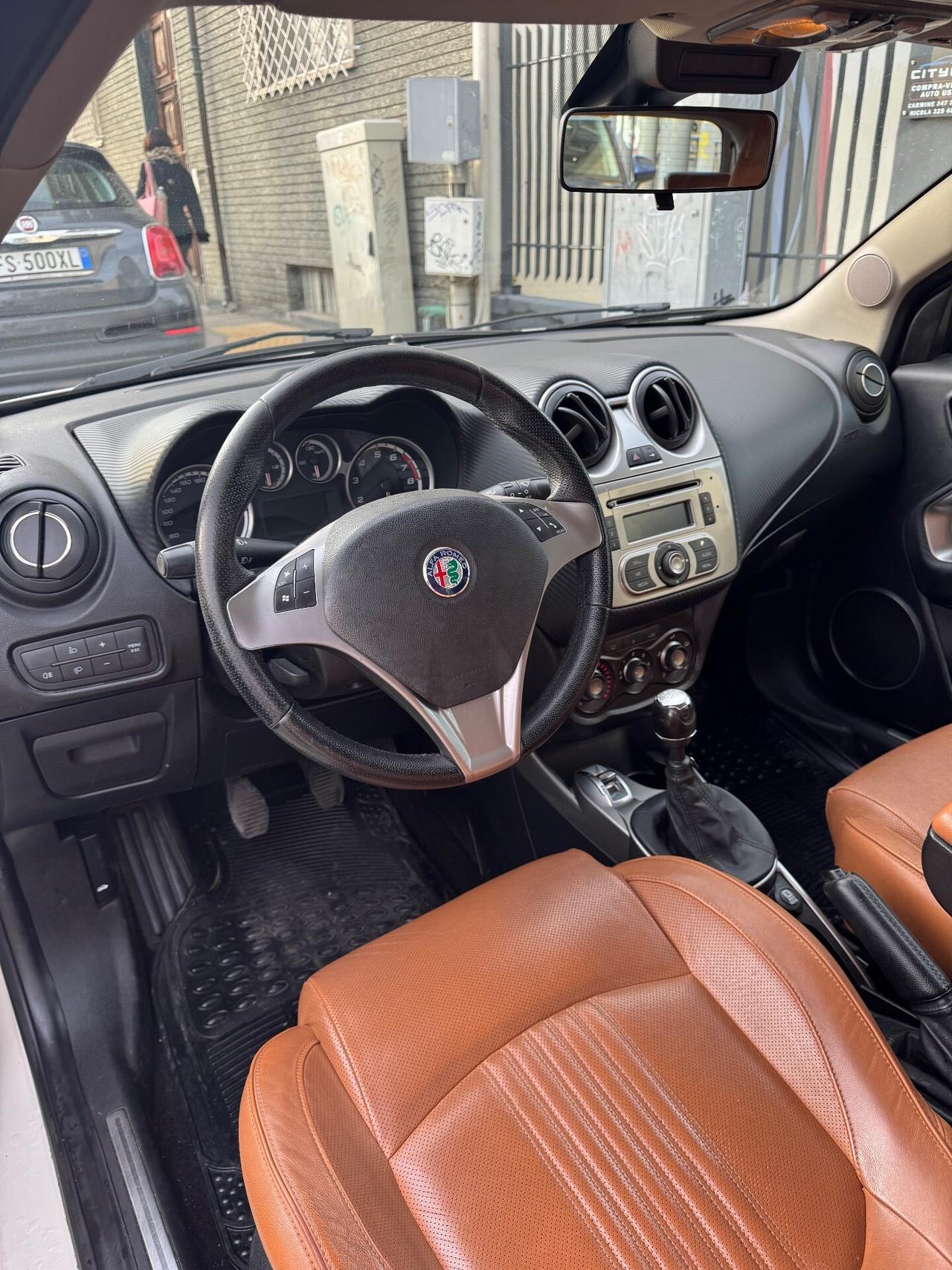 Alfa Romeo MiTo 1.4 78 CV Distinctive pelle Frau